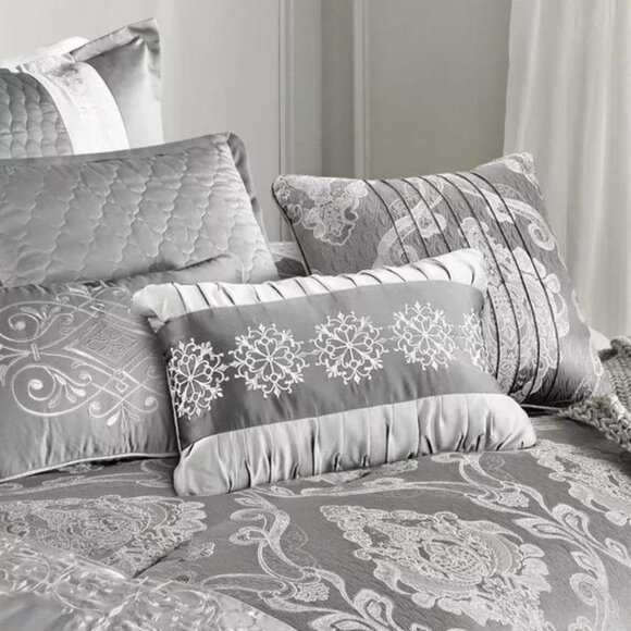 RIVERBROOK Home Kacee 12 PC King Comforter Set Bedding - Picture 4 of 5